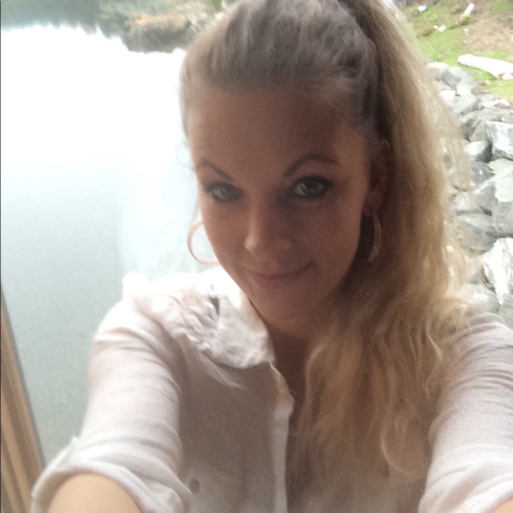 Meet your Posher, Kimberly